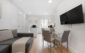 2 Bed Piccadilly Apartment 3